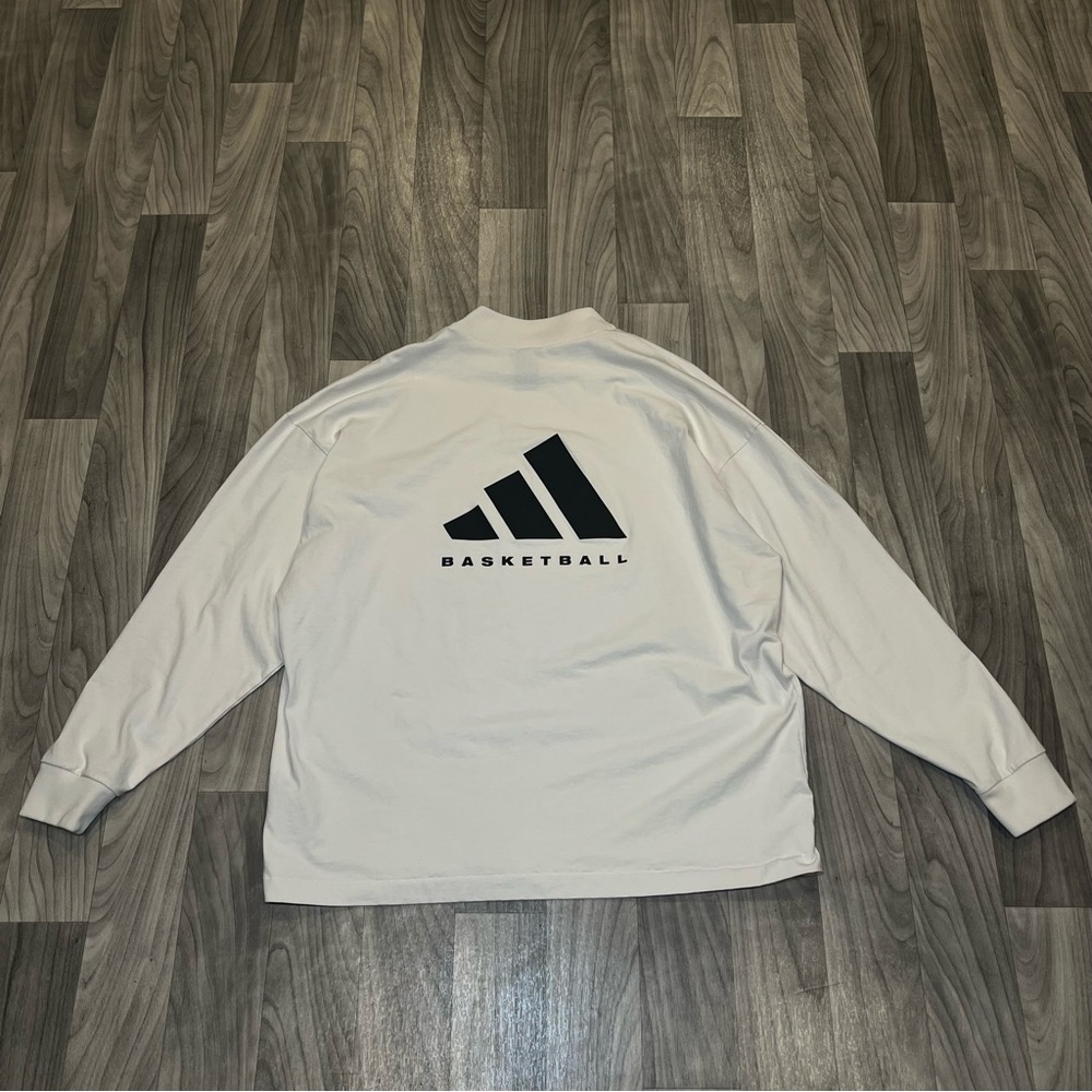 SIZE LARGE ADIDAS SWEATSHIRT WHITE GRAPHIC OVERSIZED BUGGY CREWNECK